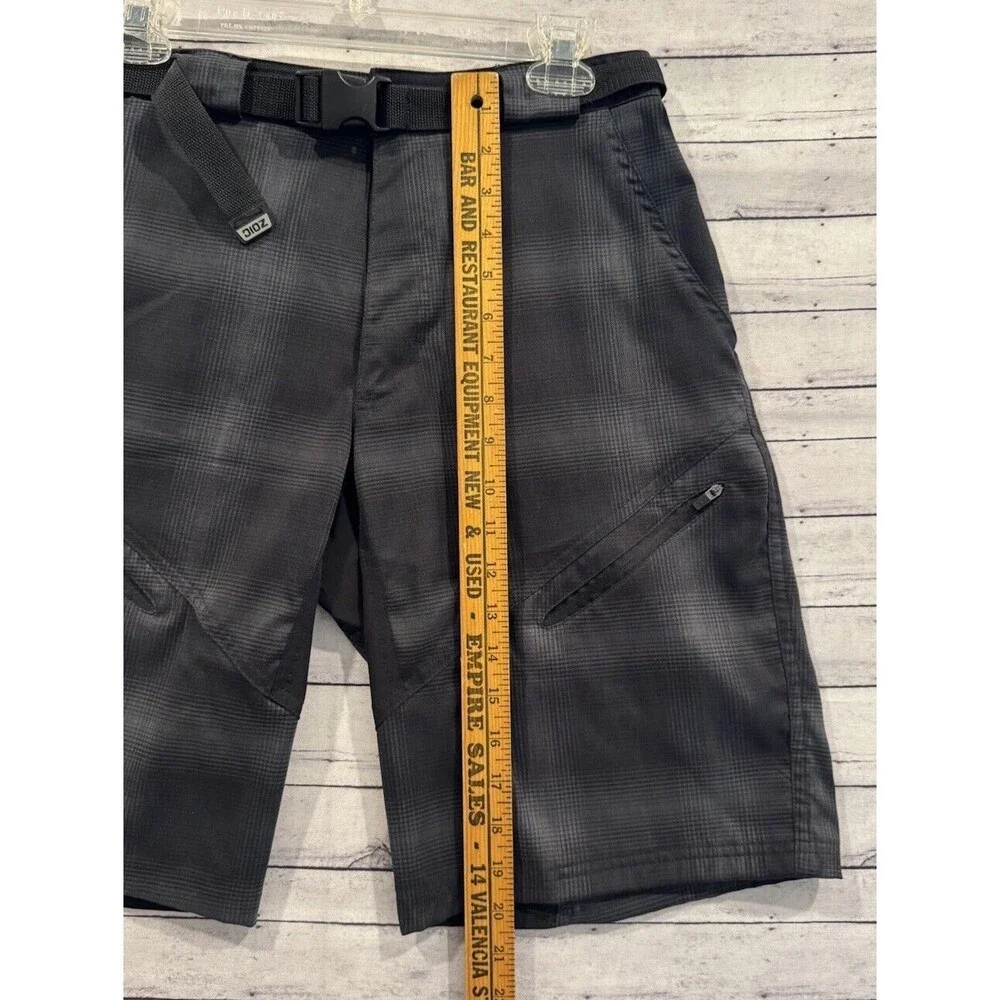 ZOIC Mens Belted Cycling Short Sz M Black Plaid Print Cargo Zip Pockets 10” Insm